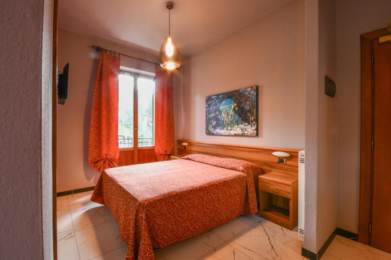Hotel Residence Paradiso โมเนเลีย ห้อง รูปภาพ