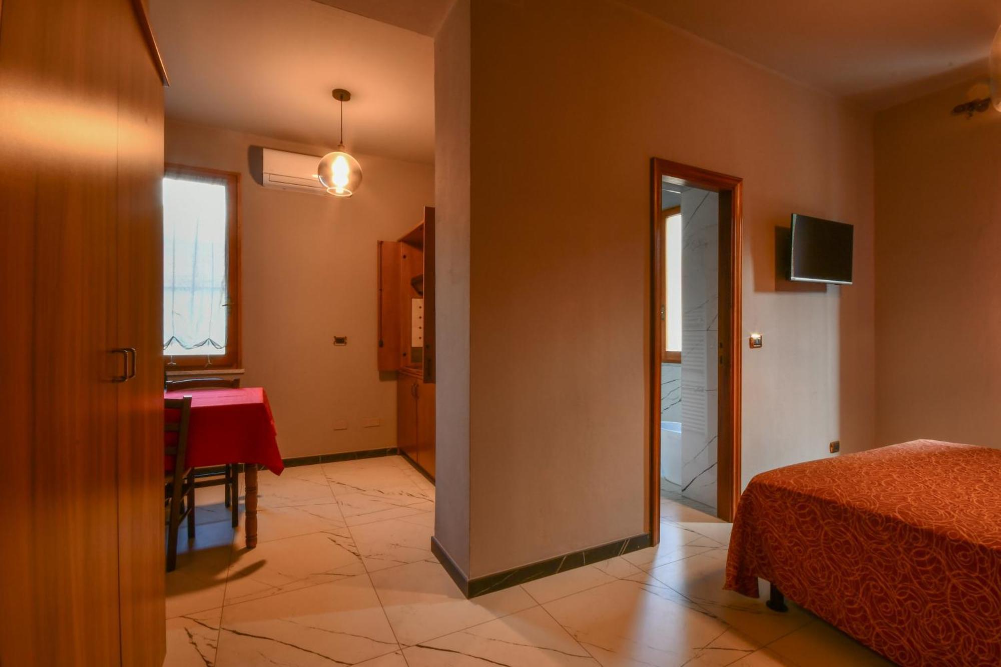 Hotel Residence Paradiso โมเนเลีย ห้อง รูปภาพ