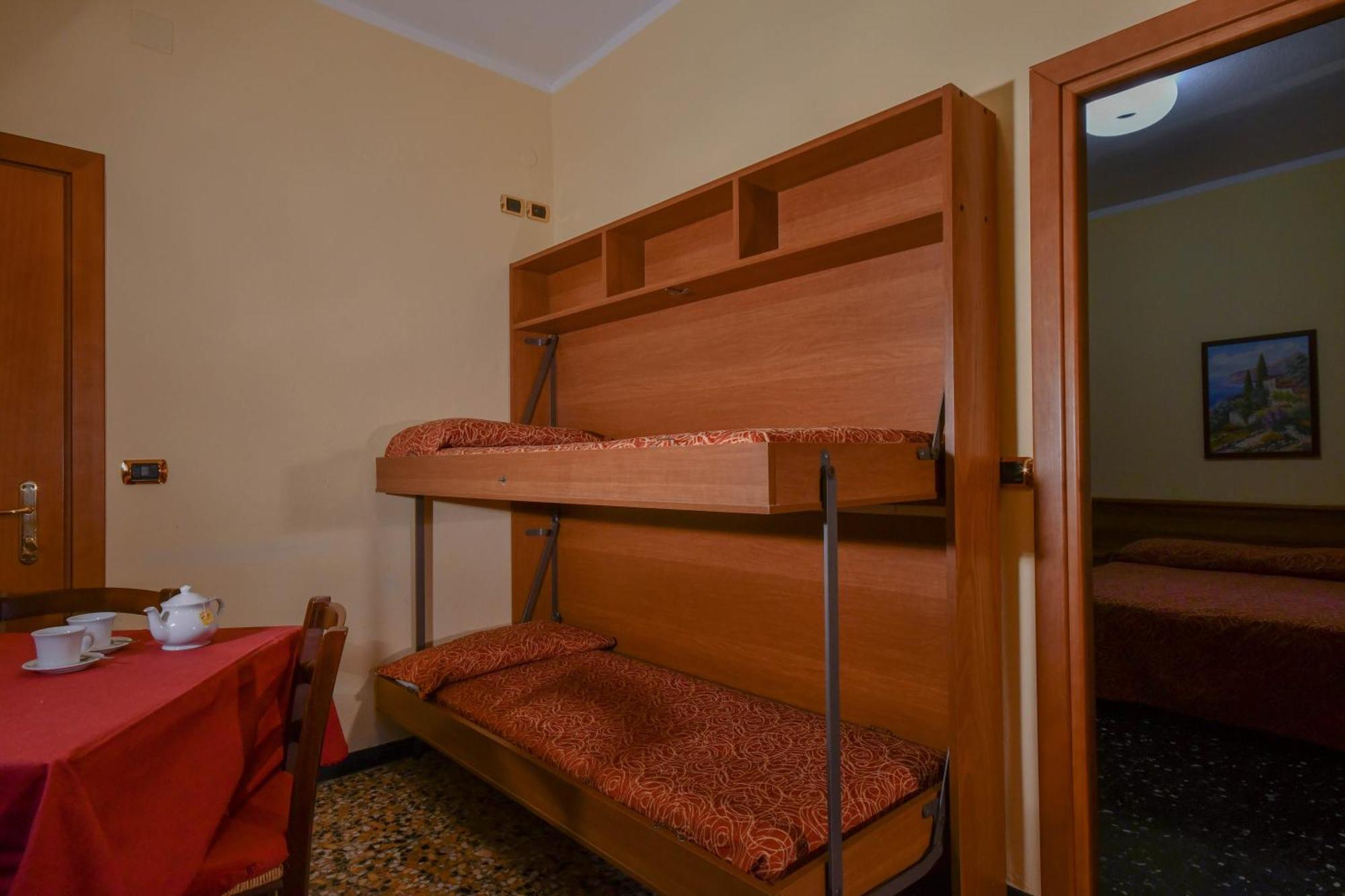 Hotel Residence Paradiso โมเนเลีย ห้อง รูปภาพ