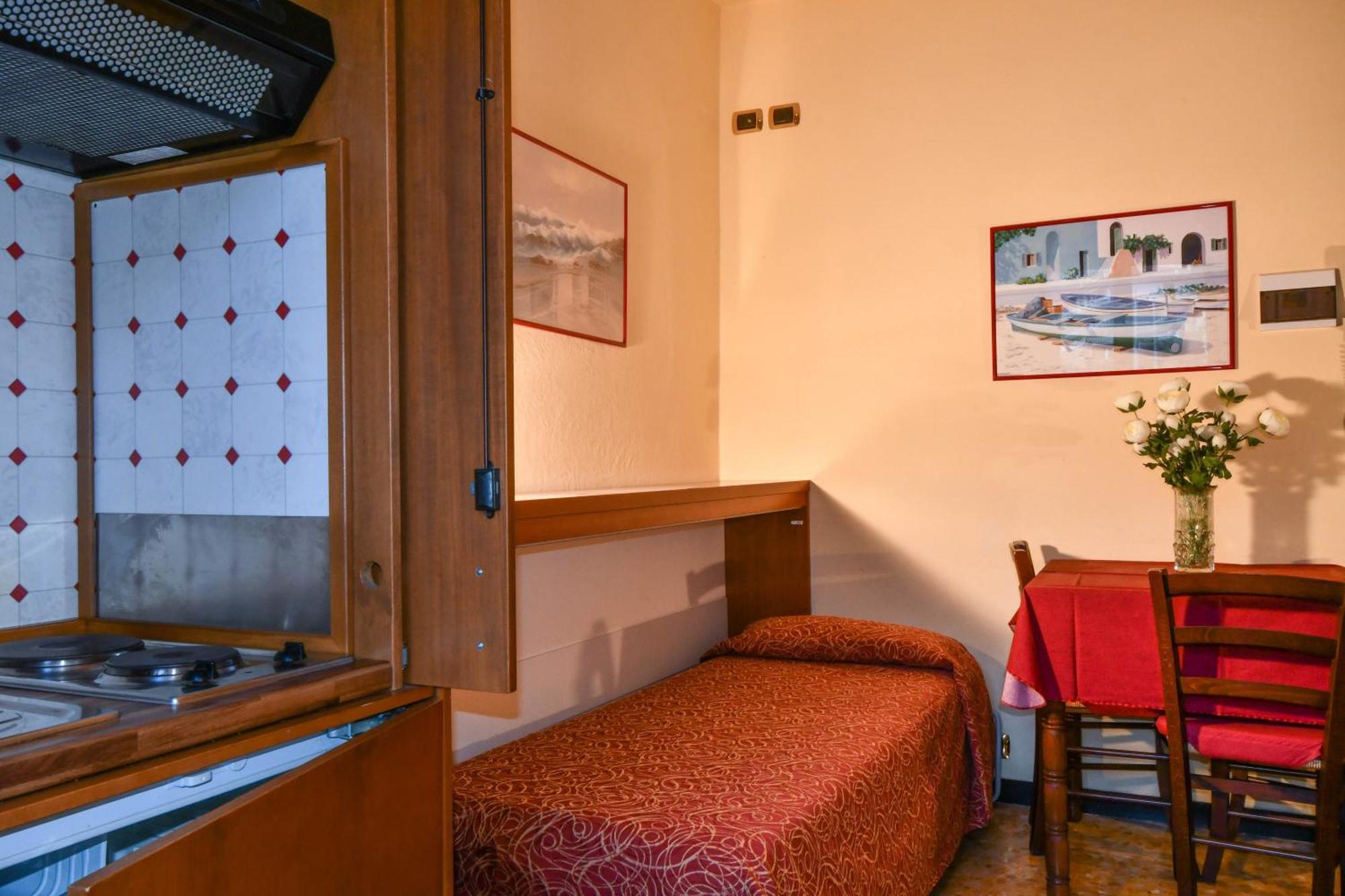 Hotel Residence Paradiso โมเนเลีย ห้อง รูปภาพ