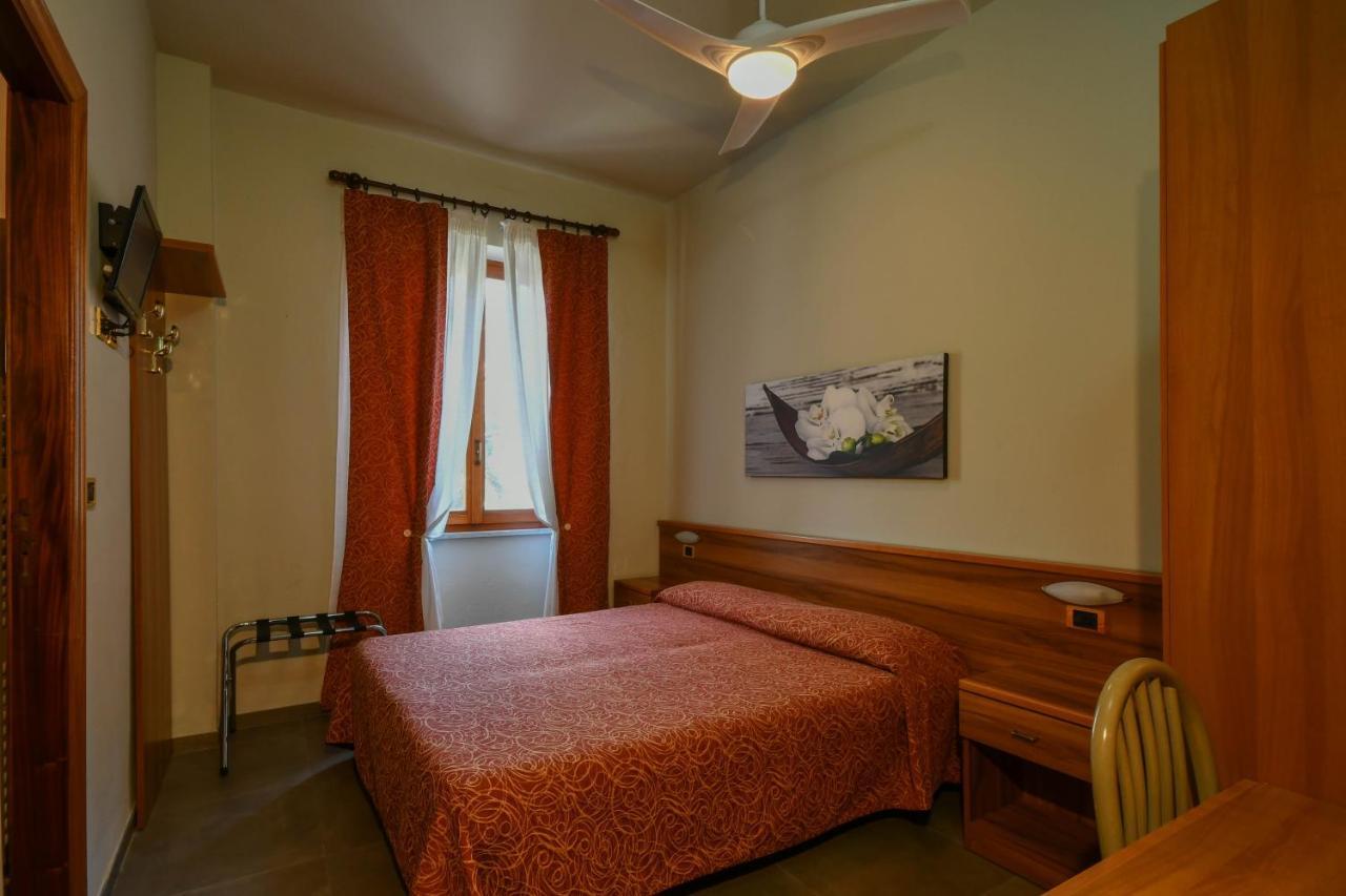 Hotel Residence Paradiso โมเนเลีย ห้อง รูปภาพ